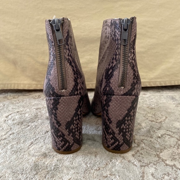 SALE Steve Madden Snakeskin Booties - Picture 4 of 4